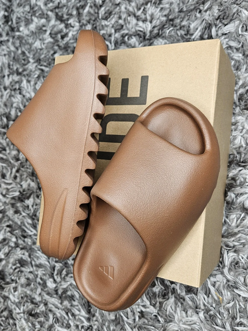 Yeezy Slide Flax Size 5